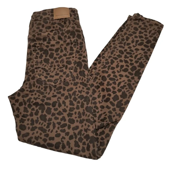 American Eagle Leopard Print Super Hi Rise Jeggings Size 6 - Picture 1 of 8